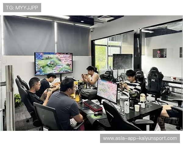 战队训练强度曝光：揭秘电竞背后的“铁血训练营”